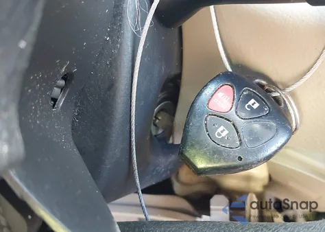 2011 Toyota Rav4 z USA, uszkodzony, nr VIN 2T3KF4DV2BW092263